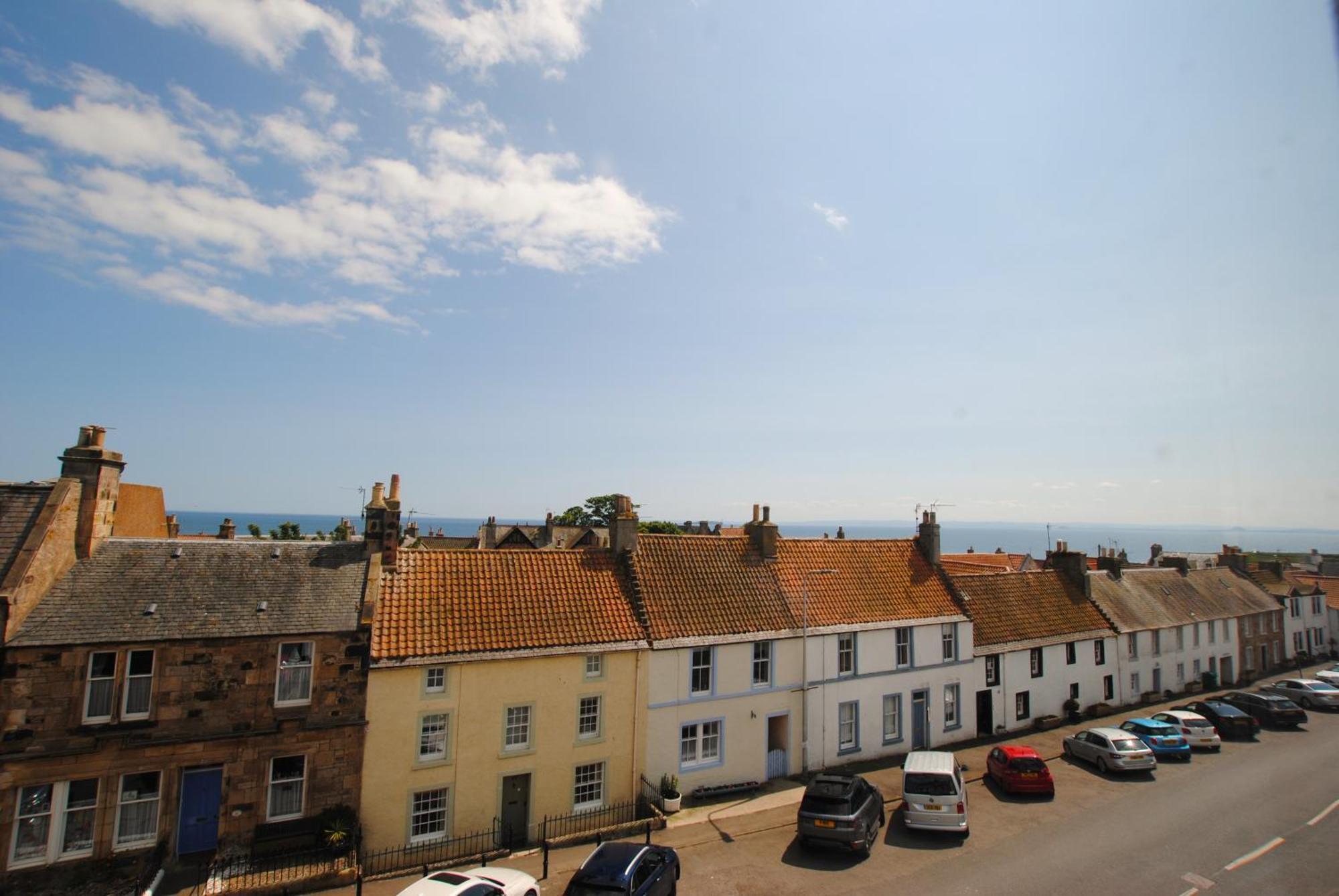 The Old Surgery Crail- Welcoming Apartment Crail